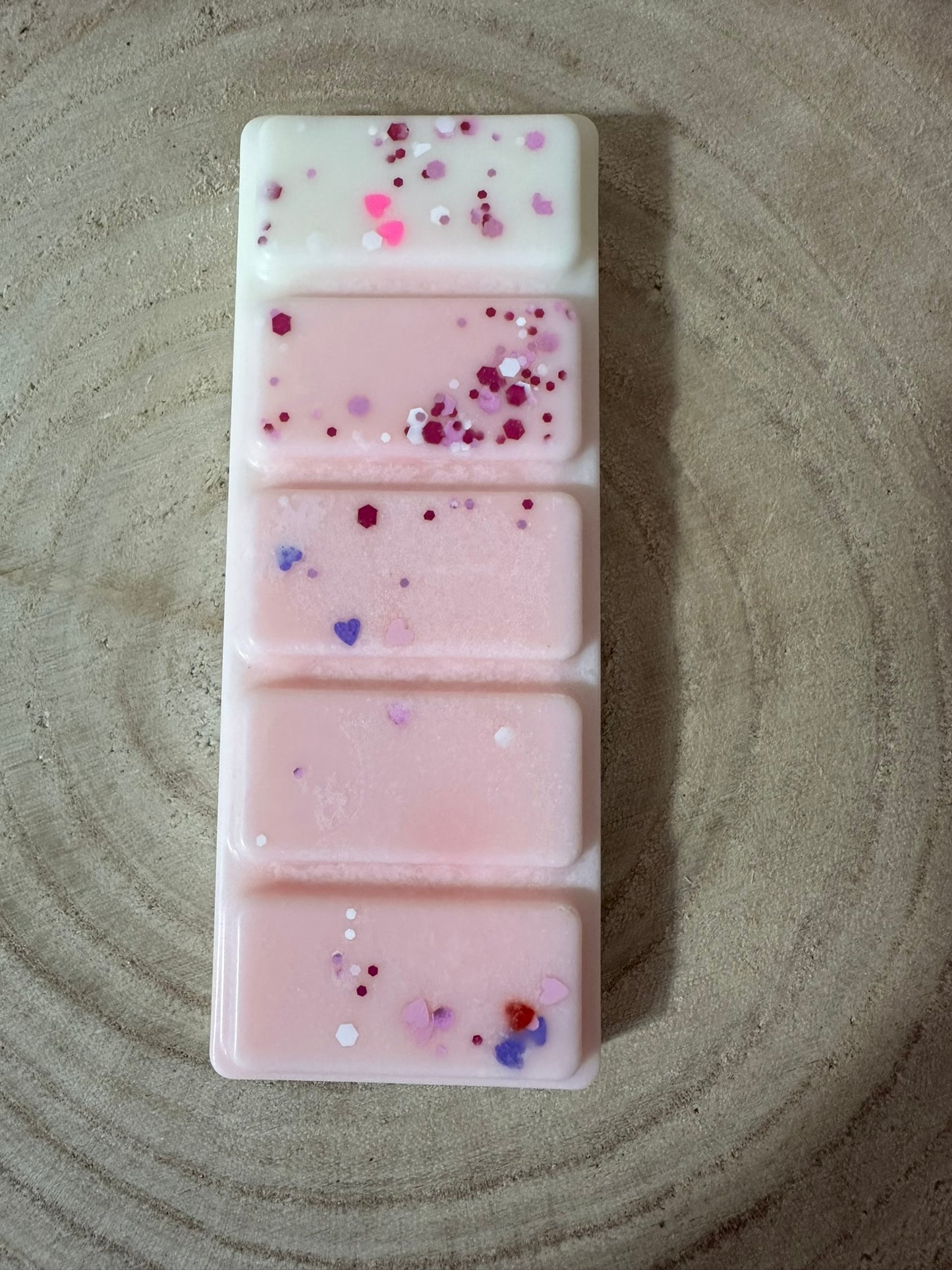 Strawberry & lily snap bar